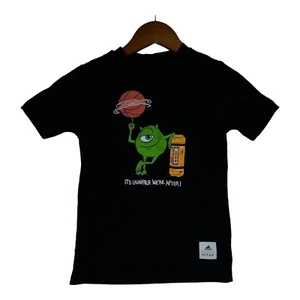 adidas Disney Pixar Monsters Inc Mike 2021 Shirt 7/8 128 Jahre Jungen Mädchen Kinder - Bild 1 von 5