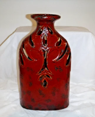 Rustic Distressed Red-Rust Color Metal  Table ~~Floor Vase 15" tall NEW - Image 1 of 4