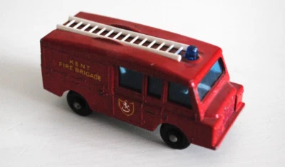 MATCHBOX 57c - LANDROVER FIRE TRUCK - EXCELLENT - Image 1 of 4