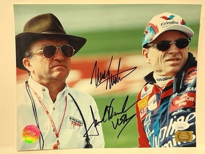Foto 8x10 firmada por Mark Martin/Roush NASCAR Racing - Certificado de autenticidad JSA Foto 1 de 2