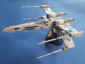 Star Wars X-Wing Fighter 1/57 1/72 scale ( Blue squadron ) - professional build - Foto 1 di 10