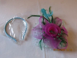 NEW DRESHOW FASCINATOR PINK, GREEN & BLUE NET, FEATHERS & BEADS CLIP OR HEADBAND - Picture 1 of 2