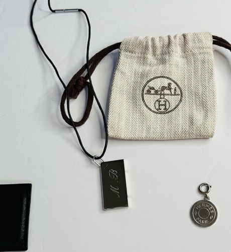 HERMÈS Hermes Paris Serie Ciondolo Ciondolo Moneta E Collana Lato Un Girocollo