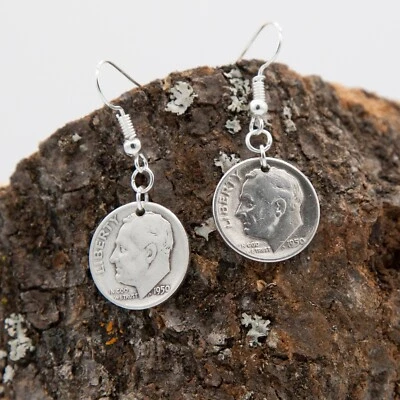 Pendientes de diez centavos con fecha personalizados 25 30 35 40 45 50 55 60 65 cumpleaños Foto 1 de 4