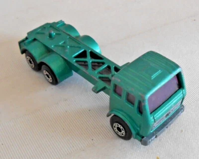 Matchbox Mercedes Container Truck Mayflower 1976 Lesney, England Green - Image 1 of 3