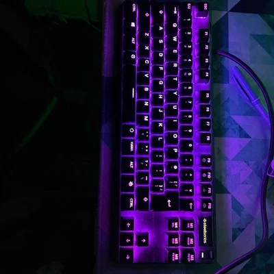 SteelSeries APEX7 Gaming Keyboard Purple Backlight USB English Layout - Image 1 of 3