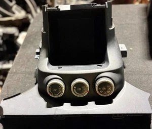 MITSUBISHI OUTLANDER 2009 HEATER CONTROL UNIT SURROUND 8010A143 GENUINE OEM PART - Picture 1 of 14