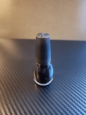 Esmalte Sinful Colors cor ousada 0,5 fl oz - Preto sobre preto 103 - Imagem 1 de 4