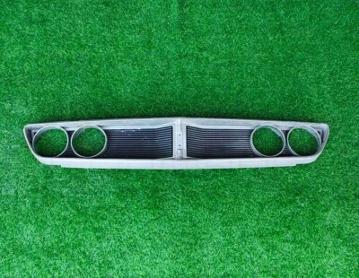Rejilla delantera Toyota Corona Markii Mark2 mk2 RX12 RX22 RX20 USADA Foto 1 de 4