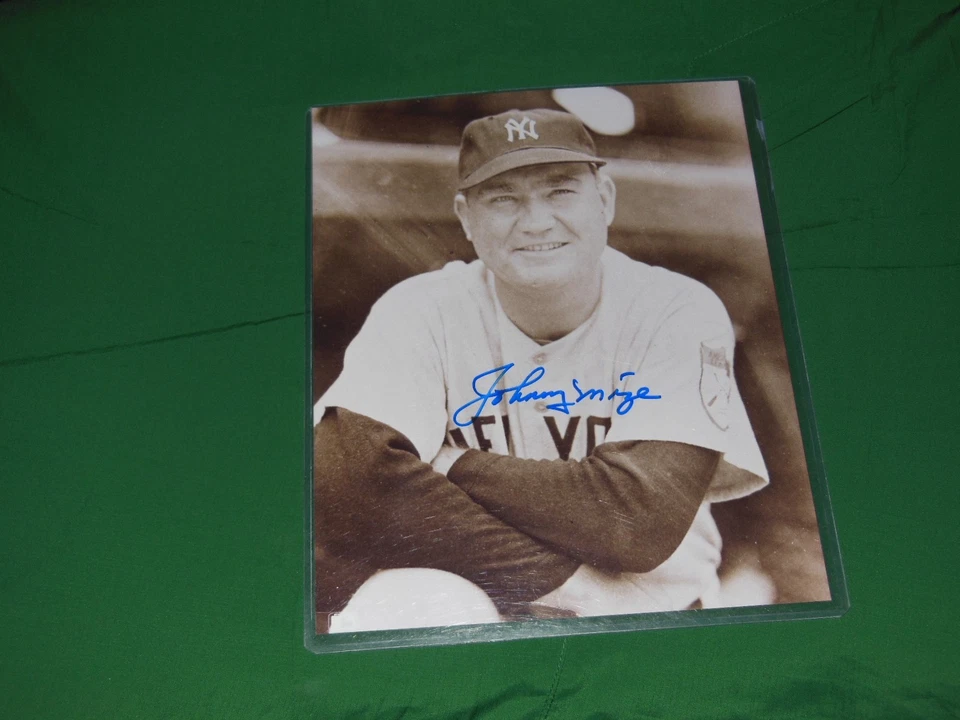  New York Yankees Johnny Mize Autographed 8x10 Photo Pose 2 - Image 1 of 1