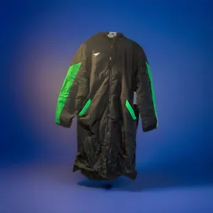 Speedo Winter Edge Parka Unisex Swimwear Jacket Large Green Black - Picture 1 of 5
