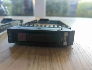 1x HP P2000 3.5" LFF Hard Drive Tray Caddy Interposer SAS To FC Dongle 60-272-02 - Afbeelding 1 van 5