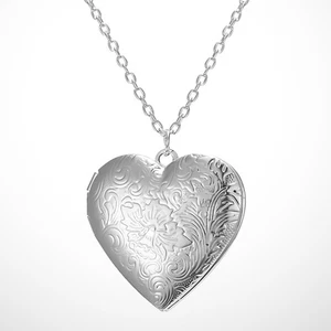 Locket Necklace for Women with Picture inside Heart Pendant Heart-shaped - Picture 1 of 9