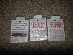 Spur N Peco SL-311 & SL-310 NS und isolierte Schienenverbinder Neu in Verpackung SS2 - Bild 1 von 1