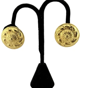 Vintage 80's Round Etruscan Medallion Clip On Earrings Gold Tone Raised Pattern - Picture 1 of 15