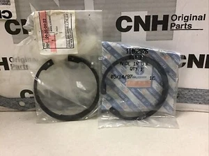 11062976 S301572 NEW SNAP RING FOR NEW HOLLAND LOT OF 2 FITS 841 MODELS - Picture 1 of 5