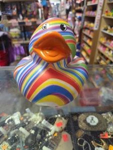 6 Inch Striped Rubber Duck - Afbeelding 1 van 9