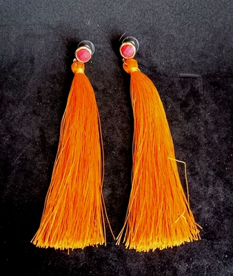 Pendientes Borla Naranja Grifo Acrílico Cabujones Largo Tono Dorado Perforado 5" Foto 1 de 4
