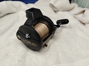 Daiwa Sealine Great Lakes 47LC With Line Counter Very Nice Condition - Picture 1 of 14