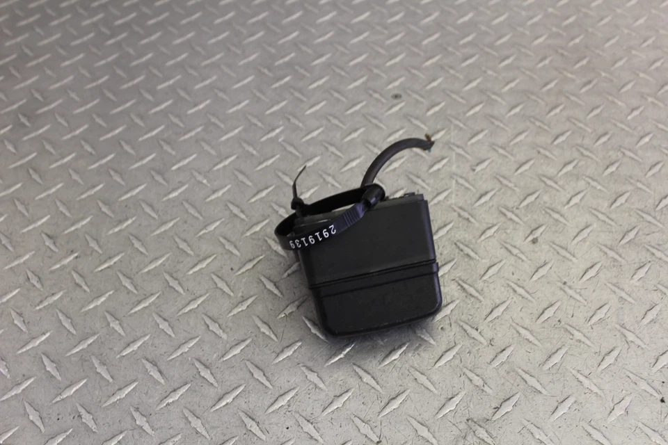 Honda CBR250R 2012 luz de matrícula Foto 1 de 4