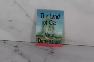 The Land of Oz Turner Entertainment 1994 hologram trading card - RARE - Picture 1 of 5