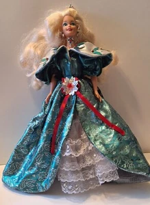 1995 Barbie Happy Holidays Special wearing green dress with holly and berry - Picture 1 of 5