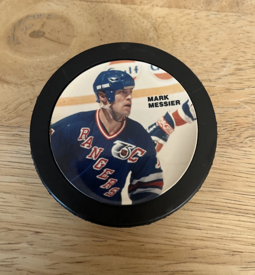 Mark Messier New York Rangers NHL 1996 Photo Puck InGlasco - Image 1 of 2