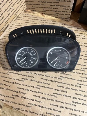 BMW 550i 2006 cuadro de instrumentos velocímetro calibre 6983147 Foto 1 de 4
