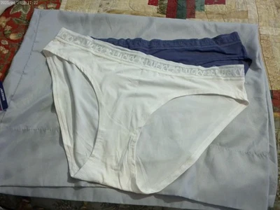 Paquete de 2 bragas de bikini marca Súper suaves azules y blancas de la suerte *NUEVAS* XL 8 Foto 1 de 2