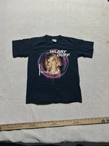 Maglia Hilary Duff Tour 2006 Vintage INCUDINE NERA Gioventù M - Foto 1 di 6