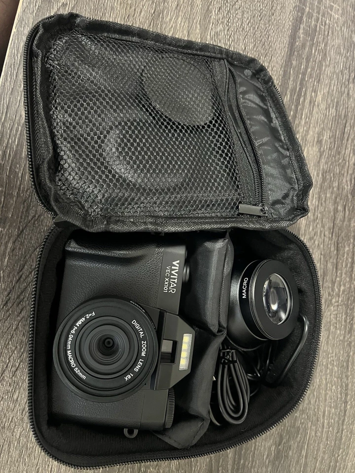 Cámara digital Vivitar 4K WiFi con macro y lente ancha color - parece negra Foto 1 de 1