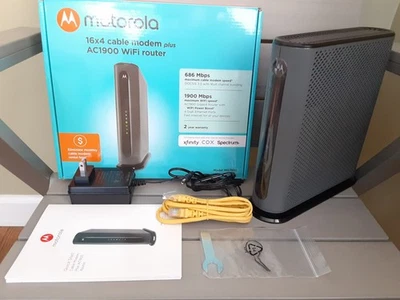 Motorola MG7550 16x4 DOCSIS 3.0 Cable Modem Plus AC1900 WiFi Router NOT WORKING - Image 1 of 4