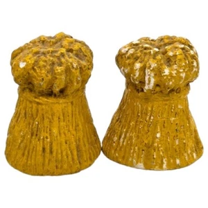 Haystack Salt and Pepper Shakers Vintage Small Yellow Chalkware Matte - Picture 1 of 7