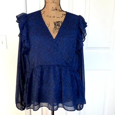 Camisa Tórrida Para Mujer 2/2X Azul Marino Leopardo Sobrepelliz En Niveles Volantes Hombro Top Foto 1 de 4
