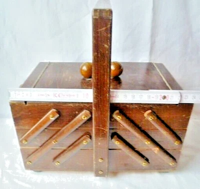 Nähkorb Nähkasten Nähkästchen Holz 5-Fächer 24 x 29 cm - Bild 1 von 4