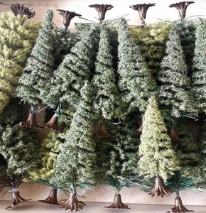 Twenty five N scale fir trees mixture of 6 &10cm. high from Jordan - part 84C - Picture 1 of 6