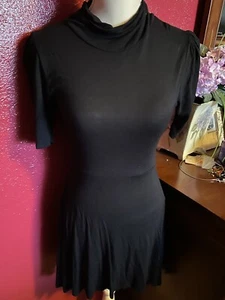 Vestido para mujer de Rt talla M precioso negro calce y acampanado cuello alto rosa roxy - Imagen 1 de 3