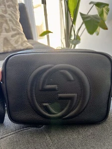 Gucci Pebbled Calfskin Small Soho Disco Bag Black with Charm - Picture 1 of 7