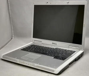 FOR PARTS 15.4" Dell Inspiron E1505 (Intel T2300/1.66 GHz/NO RAM/NO HDD) - Picture 1 of 5