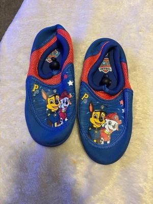 Zapatos de natación Paw Patrol para niños talla 11/12 Foto 1 de 4