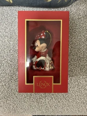 Lenox Disney Showcase Collection Minnie Sitting On Gift - 2024 - Ornament (NIB)
