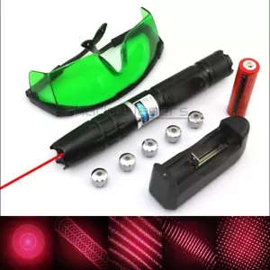 RQ2 650nm Einstellbarer Fokus Rot Laserpointer & Akku & Ladegerät & Brille & 5 Sterne - Bild 1 von 11