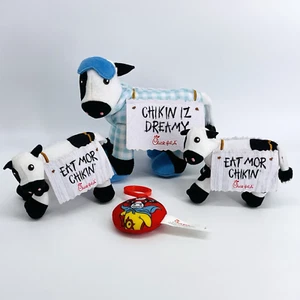 CHICK-FIL-A PROMO EAT MOR CHIKIN & CHIKIN IZ PELUCHE DE ENSUEÑO Y CLIP MOCHILA - Imagen 1 de 12