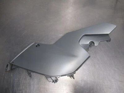 BMW K1200GT 2007 EB962 CUBIERTA CARENADO TANQUE COMBUSTIBLE DERECHO Foto 1 de 4