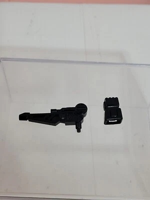 Piezas de transformadores G1 de colección, mano - arma  Foto 1 de 4