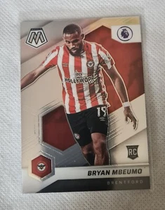 BRYAN MBEUMO 2021-22 PANINI MOSAIK PREMIER LEAGUE RC ROOKIE #71 BRENTFORD - Bild 1 von 2