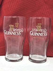 Juego de 2 vasos de cerveza Guinness Brewed in Ireland Stout Pint 6 1/4" de alto X 3 1/8" - Imagen 1 de 9