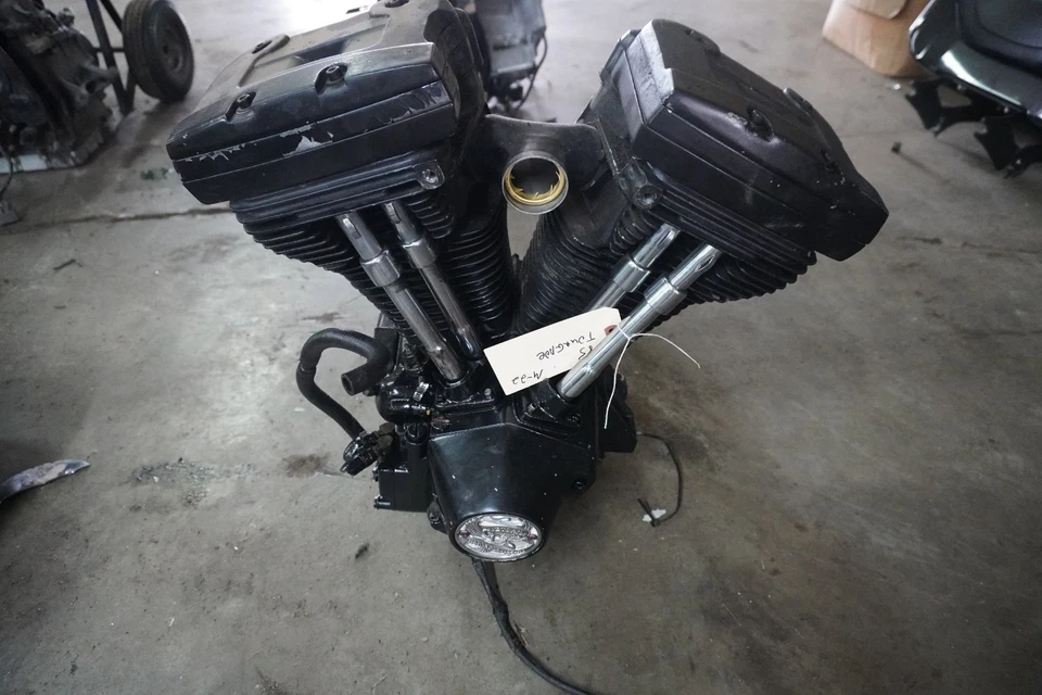 85 HARLEY DAVIDSON TOUR GLIDE EVO 1340CC   ENGINE MOTOR 41114 MILES M-22 Foto 1 de 4