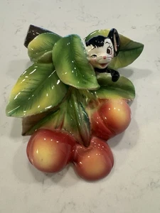 Rare Vintage Japan Enesco Kitsch Mouse & Cherries Ceramic Wall Pocket - Picture 1 of 11