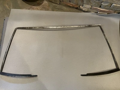 87-93 1988 1992 Mustang Foxbody Exterior Windshield Glass Trim Molding Front OEM - Image 1 of 4